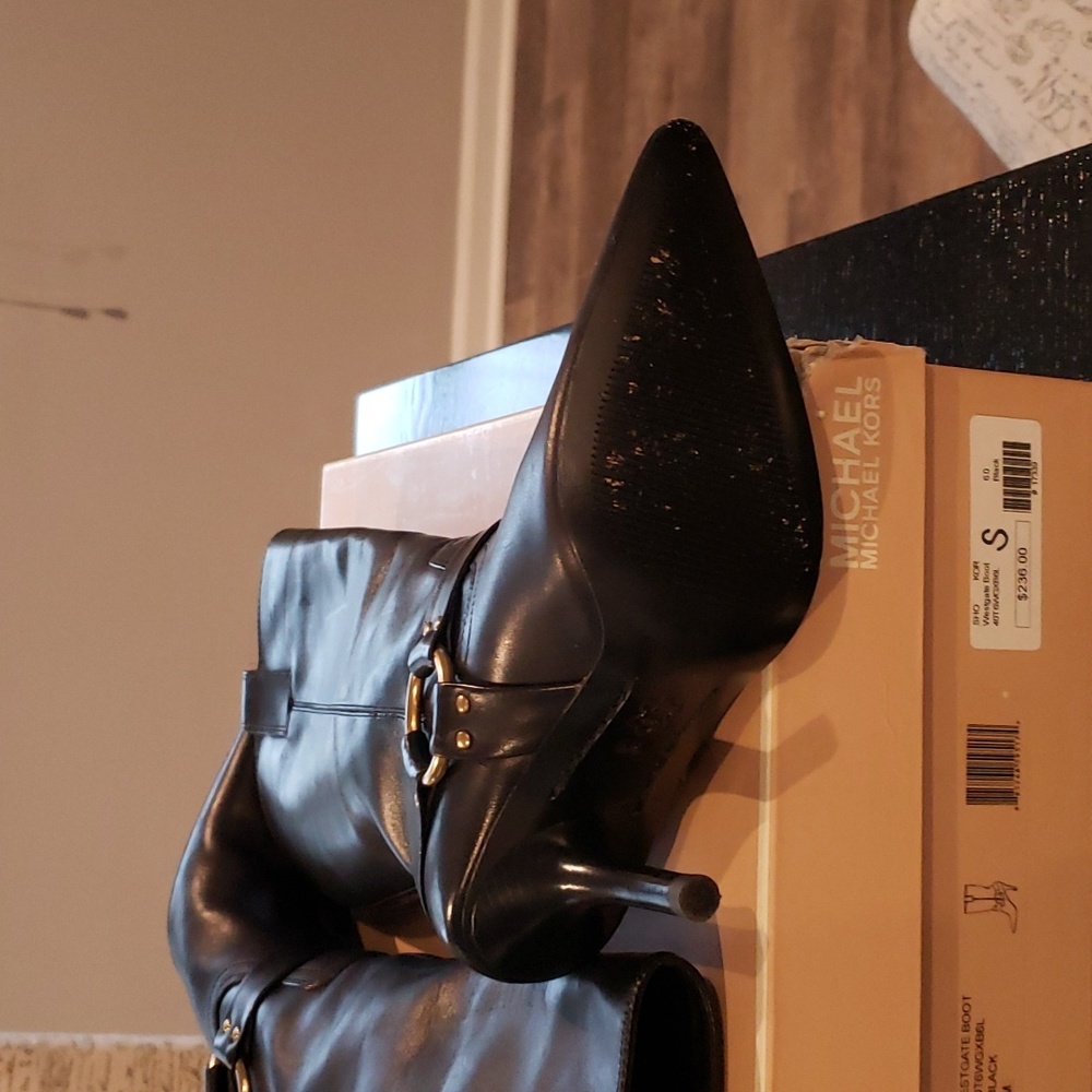 EUC! MICHAEL KORS "WESTGATE" BOOT 6 - Picture 4 of 9
